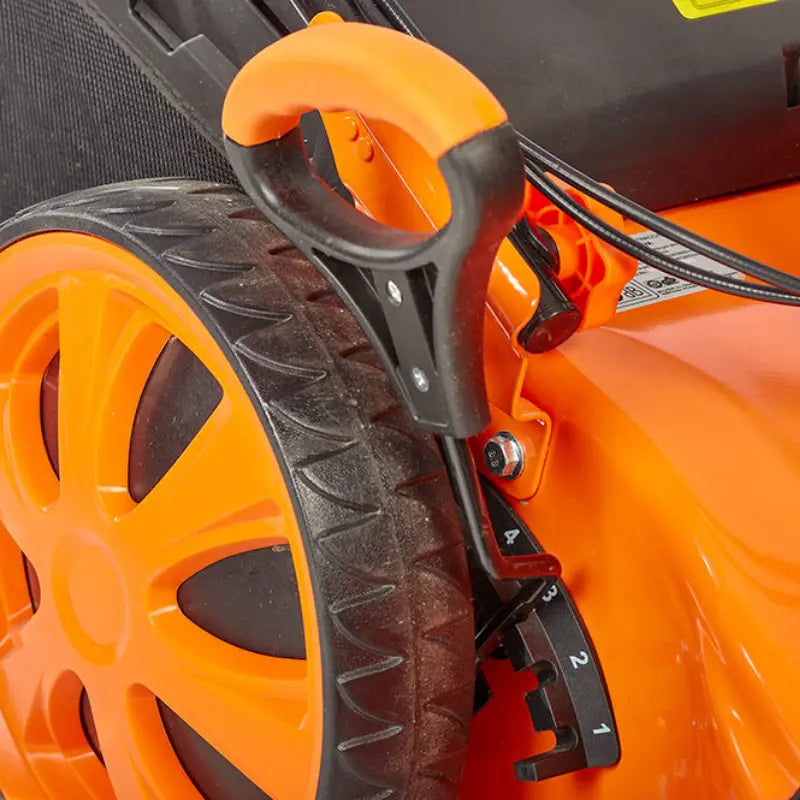 CORTACESPED ANOVA 6 HP - 56 cm (VARIADOR VELOCIDAD) CC256TV - Grupo Dila